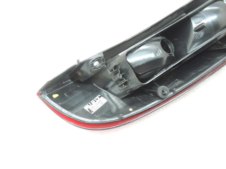 Opel Corsa C Hečbeks Aizmugurējais lukturis aizmugurējais kreisais 9196363 Aizmugurējais lukturis aizmugurējais kreisais