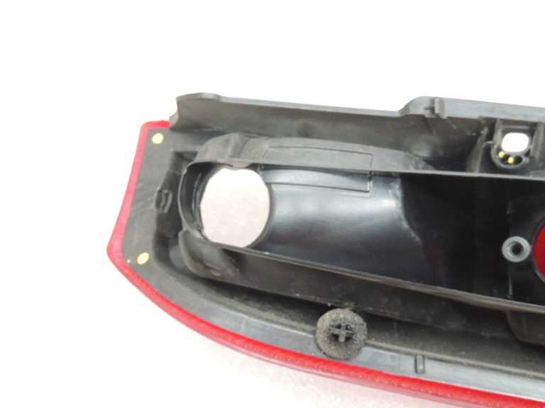 Opel Meriva A Aizmugurējais lukturis Aizmugurējais lukturis Labais 13203392