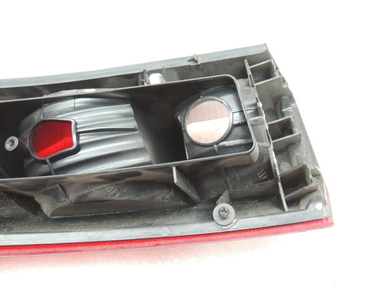 Opel Meriva A Aizmugurējais lukturis Aizmugurējais lukturis Labais 13203392