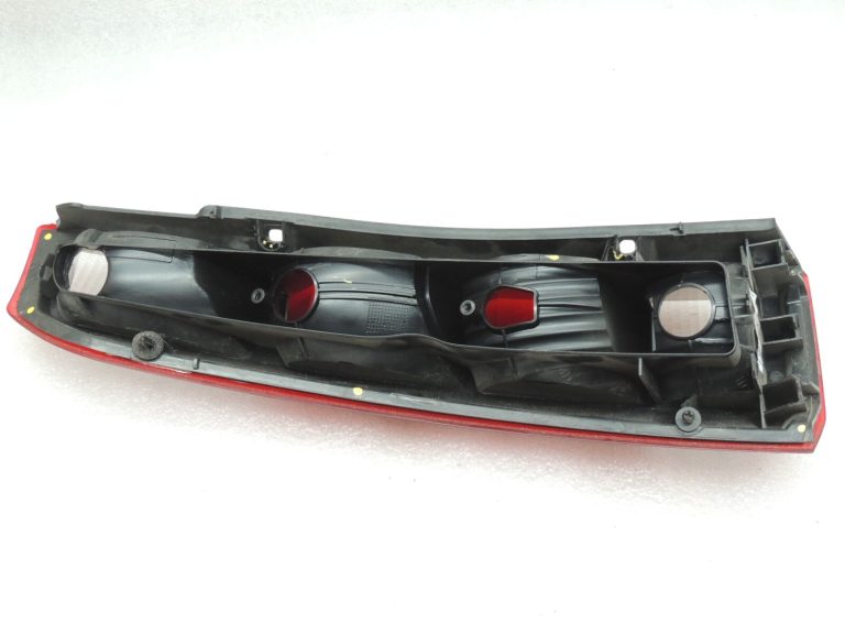 Opel Meriva A Aizmugurējais lukturis Aizmugurējais lukturis Labais 13203392