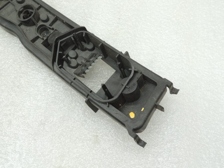 Opel Meriva A Aizmugurējais lukturis Aizmugurējā luktura turētājs pa labi 93176393