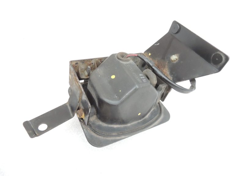 Mitsubishi Lancer CB priekšējā kreisā miglas luktura rezerves daļas MB912307