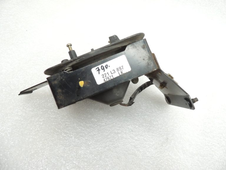 Mitsubishi Lancer CB priekšējā kreisā miglas luktura rezerves daļas MB912307