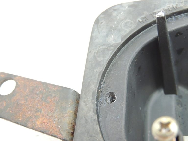 Mitsubishi Lancer CB priekšējā kreisā miglas luktura rezerves daļas MB912307