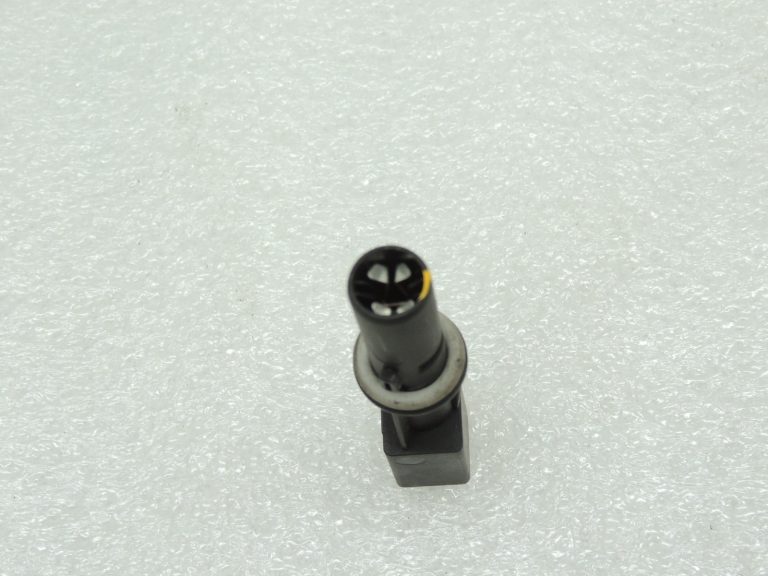 Mercedes W211 ML W164 Priekšējo lukturu ligzdas spuldzes turētājs stāvgaismas gaisma A0018263582