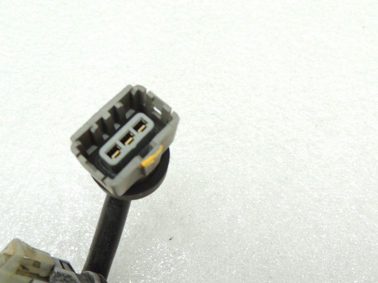 Mitsubishi Outlander I CU Halogēna lukturu vadu instalācija MN159460