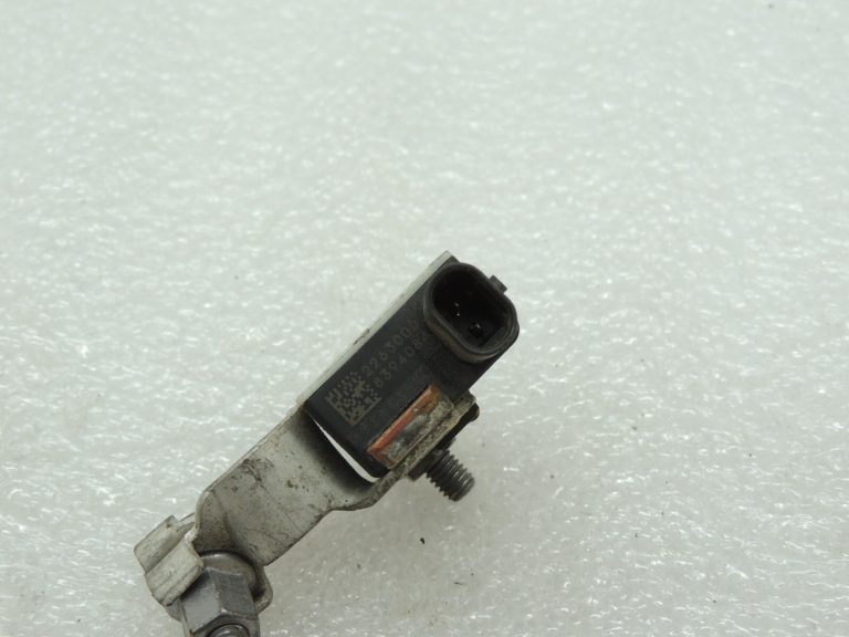 Opel Insignia B 1.5i Turbo akumulatora sensors akumulatora monitorings 13526053