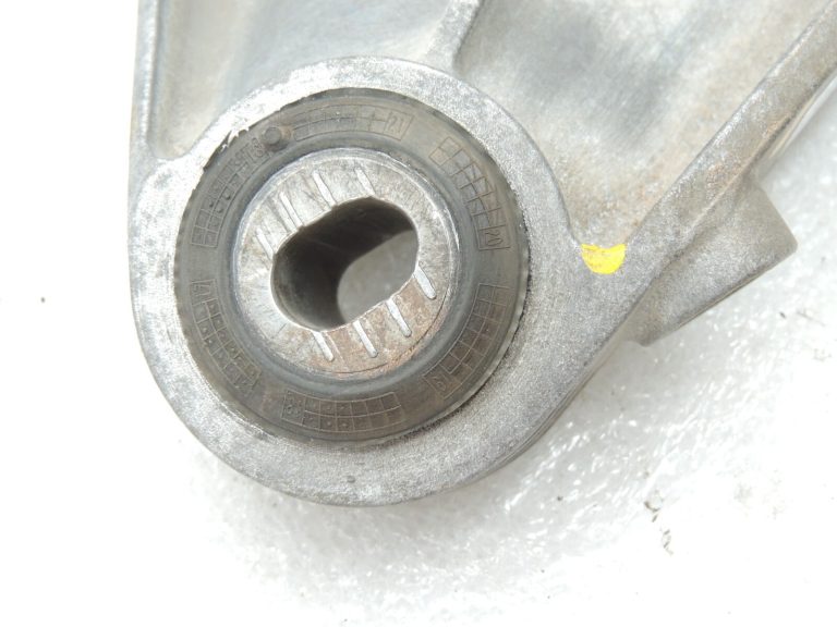 Opel Insignia B 1.5i M32 Pārnesumkārbas stiprinājums Apakšējais transmisijas stiprinājums 22937314