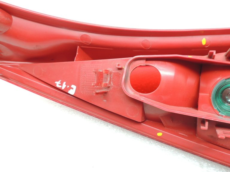 Citroen C3 XTR aizmugurējais labais aizmugurējais lukturis 6351Q3