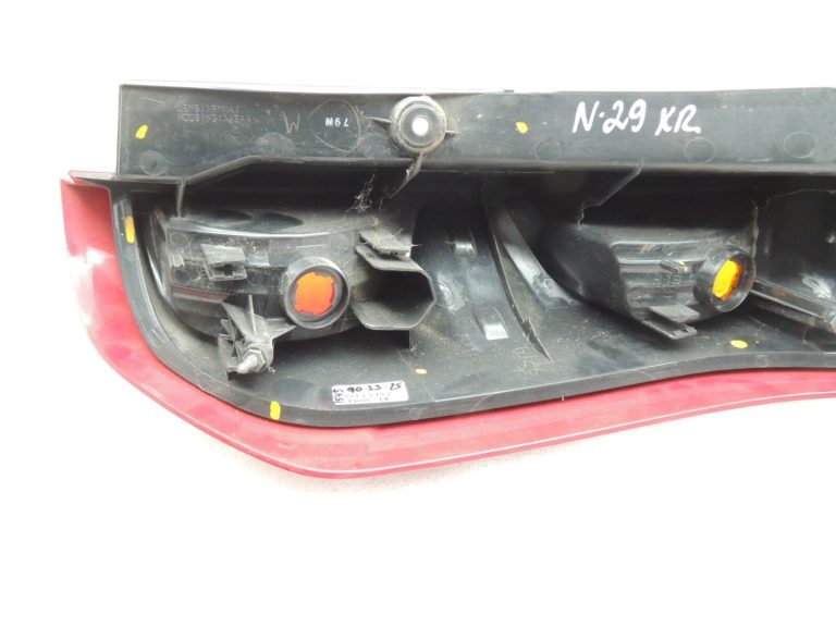 Nissan X-Trail T31 aizmugurējais kreisais aizmugurējais lukturis 26559JG00A