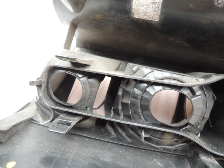 Renault Espace IV Aizmugurējais kreisais aizmugurējais lukturis 8200394722
