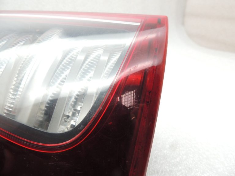 Renault Espace IV Aizmugurējais kreisais aizmugurējais lukturis 8200394722
