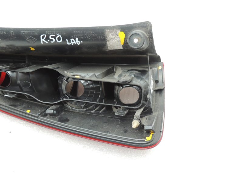 Renault Espace IV Aizmugurējais labais aizmugurējais lukturis 8200394724