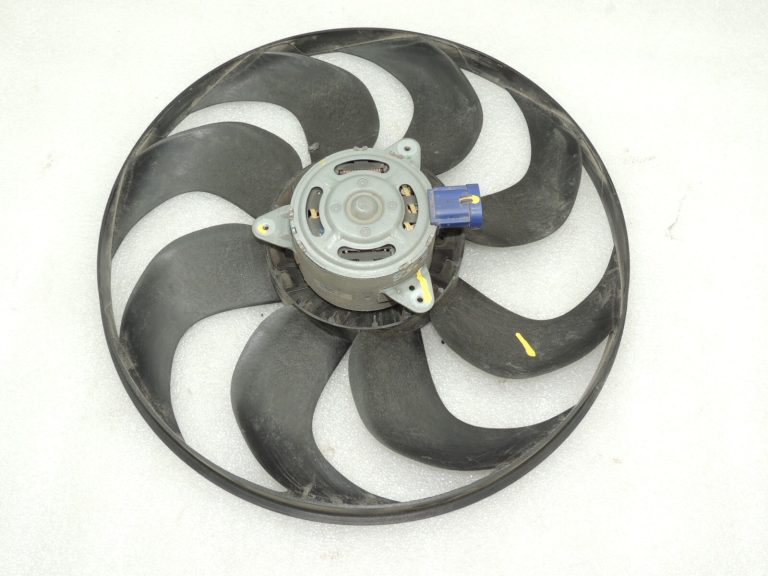 Renault Captur I J87 Elektrisks ventilatora radiators 214816703R