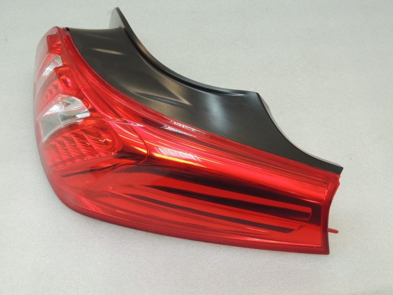 Peugeot 508 salona aizmugurējais lukturis aizmugurējais lukturis 9686293680A 6351LL