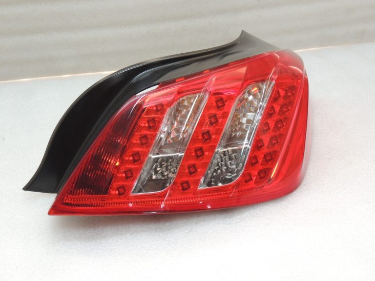 Peugeot 508 salona aizmugurējais lukturis aizmugurējais lukturis 9686293680A 6351LL