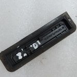 Opel Corsa D aizmugurējo durvju atvēršanas mikroatslēgu vāka gumijas vāciņš