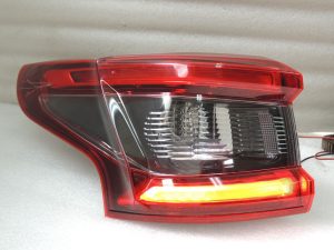 Nissan Qashqai J11 LED aizmugurējais kreisais lukturis 26555HV00A
