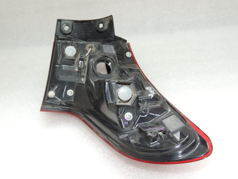 Nissan Qashqai J11 LED aizmugurējais kreisais lukturis 26555HV00A