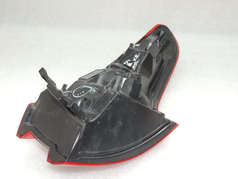 Nissan Qashqai J11 LED aizmugurējais kreisais lukturis 26555HV00A
