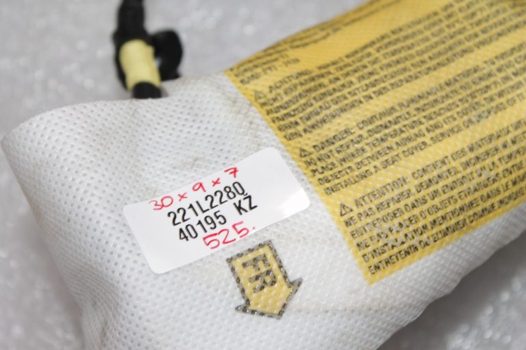 Toyota Yaris P13 Priekšējie labie sēdekļi Pasažieru sēdekļi Drošības modulis 739100D060