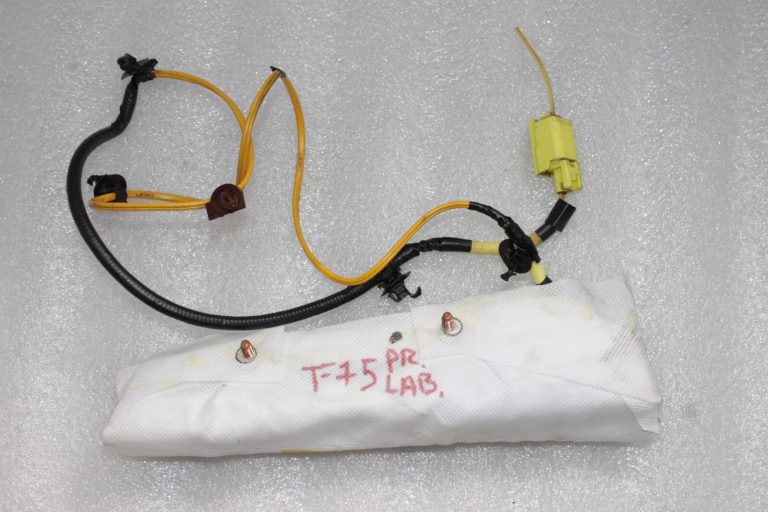 Toyota Yaris P13 Priekšējie labie sēdekļi Pasažieru sēdekļi Drošības modulis 739100D060