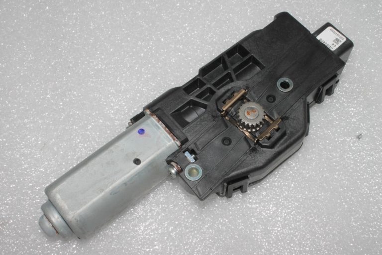 Suzuki SX4 II S-Cross Jumta aizsegs dzinējs 78821-61M00, 7882161M00