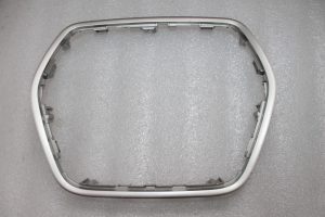 Suzuki SX4 II S-Cross JY Radio paneļa vāks sudraba krāsā 73825-61M00-ZML