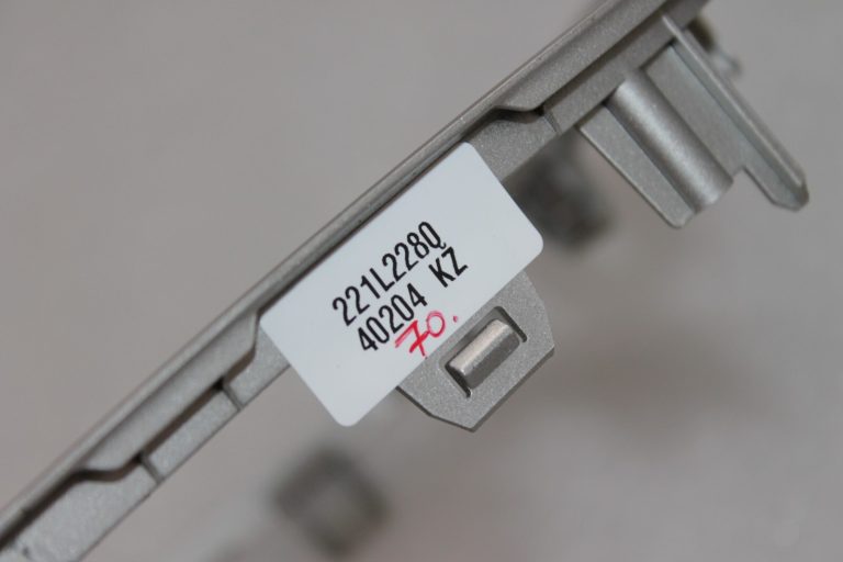 Suzuki SX4 II S-Cross JY Radio paneļa vāks sudraba krāsā 73825-61M00-ZML