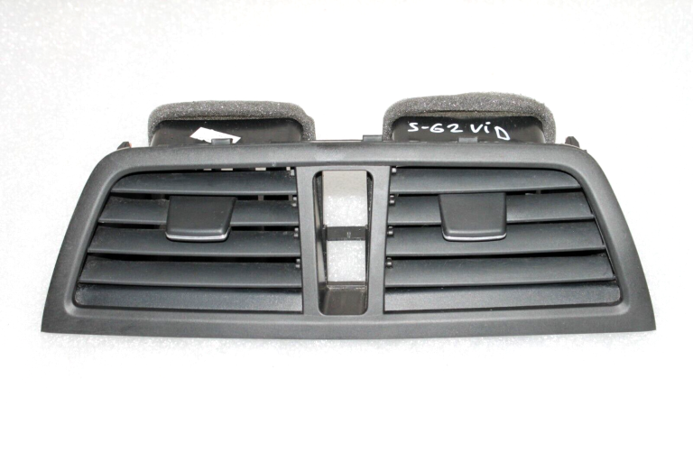 Suzuki SX4 II S-Cross JY instrumentu paneļa ventilācijas centrs 73610-61M00-C48