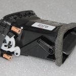 Suzuki SX4 II S-Cross JY GLX priekšējā paneļa ventilācijas atveres kreisā 73640-61M00-HTV
