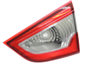 Suzuki SX4 II S-CROSS salona aizmugurējais lukturis labajā pusē 3625461M00