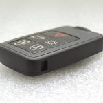 Oriģināla Volvo bezatslēgas atslēga ar melnu tālvadības pulti 434 MHz 30659498