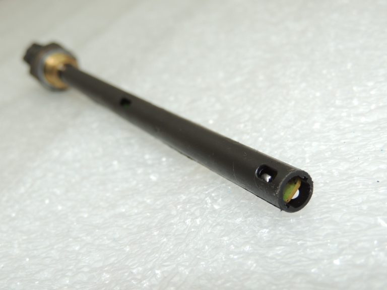 OEM Renault 1.5dci eļļas līmeņa sensors 8200823348