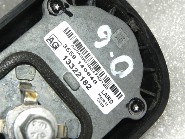 Opel Insignia Astra J antenas jumta antena Shark Fin 13322182 AG