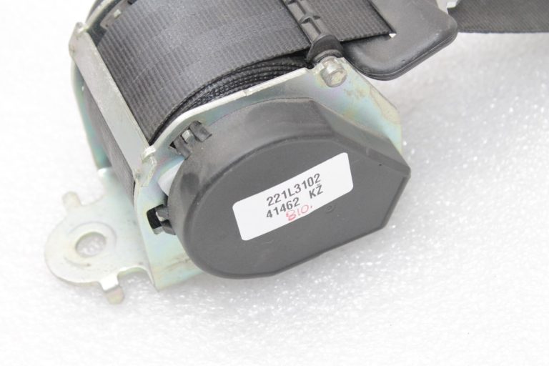 Dacia Duster I Sandero I Aizmugurējā kreisā drošības josta 888500016R