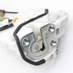 OEM Mazda CX-5 KE Aizmugurējo kreiso durvju slēdzene KD53-73-310, KD5373310