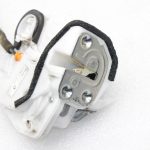OEM Mazda CX-5 KE Aizmugurējā labās puses durvju slēdzene KD53-72-310, KD5372310