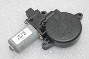 Oriģinālais Mazda CX-5 KE aizmugurējā kreisā loga motors D651-59-58XB,D6515958XB