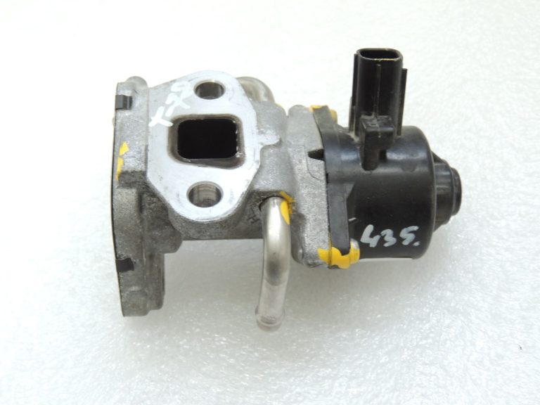 Toyota Yaris IV XP210 1.5 HEV 68kW EGR vārsts EGR vārsts 2562015360 25620-15360