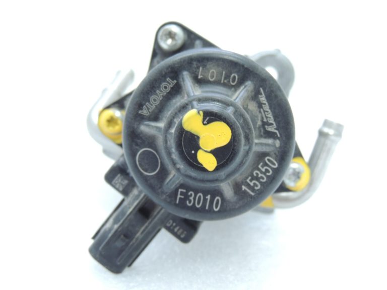 Toyota Yaris IV XP210 1.5 HEV 68kW EGR vārsts EGR vārsts 2562015360 25620-15360