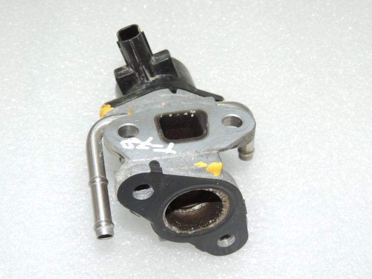 Toyota Yaris IV XP210 1.5 HEV 68kW EGR vārsts EGR vārsts 2562015360 25620-15360