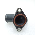 Toyota Yaris IV XP210 1.5 HEV 68kW Ūdens atloks Flansh 16304F3010 16304-F3010