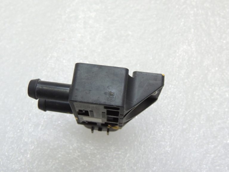 Toyota Yaris IV XP210 1.5 HEV 68kW Spiediena sensors 89481-K0010 89481K0010 89481K0010