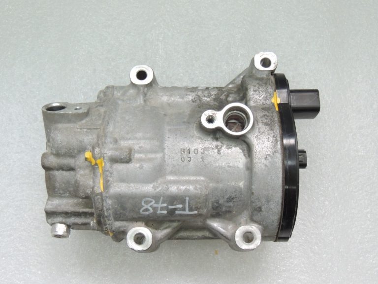 Toyota Yaris IV XP210 1.5 HEV Gaisa kondicionēšanas kompresors AC kompresors 88370K0010
