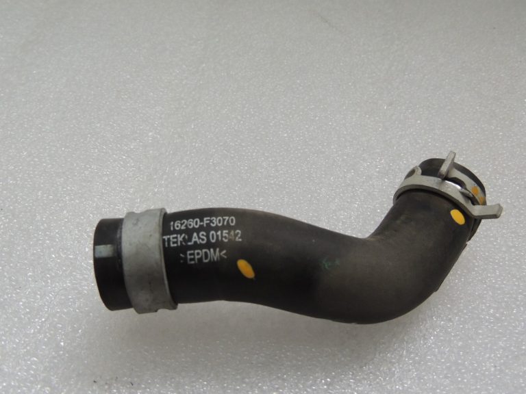 Toyota Yaris IV XP210 1.5 HEV 68kW Ūdens caurules šļūtene 16260-F3070 16260F3070 16260F3070