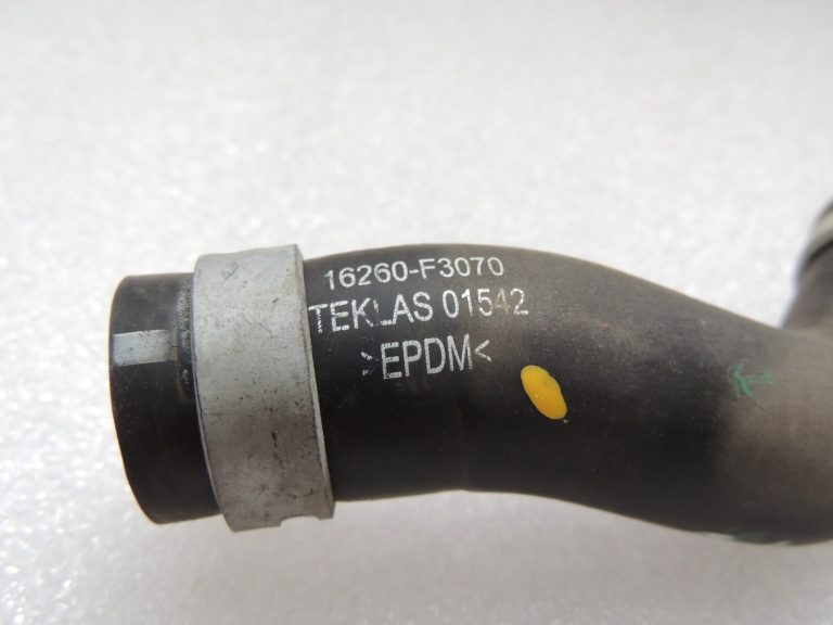 Toyota Yaris IV XP210 1.5 HEV 68kW Ūdens caurules šļūtene 16260-F3070 16260F3070 16260F3070