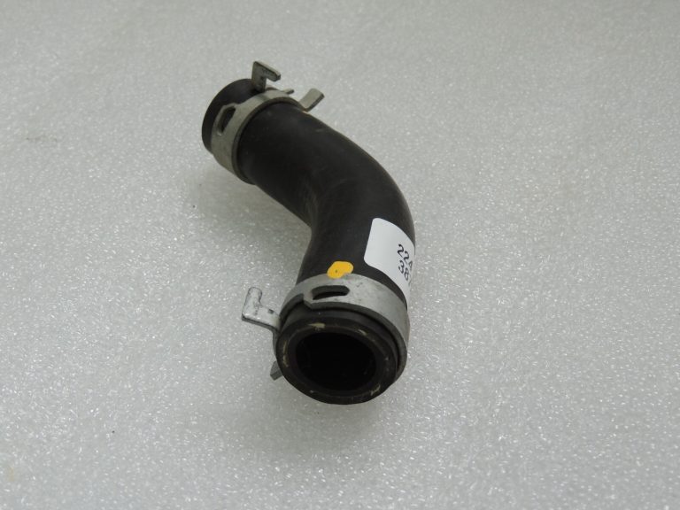 Toyota Yaris IV XP210 1.5 HEV 68kW Ūdens caurules šļūtene 16282K0060 16282-K0060
