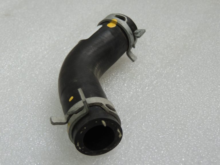 Toyota Yaris IV XP210 1.5 HEV 68kW Ūdens caurules šļūtene 16282K0060 16282-K0060