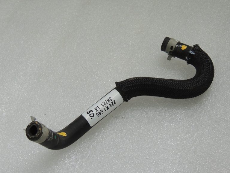 Toyota Yaris IV XP210 1.5 HEV 68kW Ūdens caurules šļūtene 16282F3060 16282-F3060